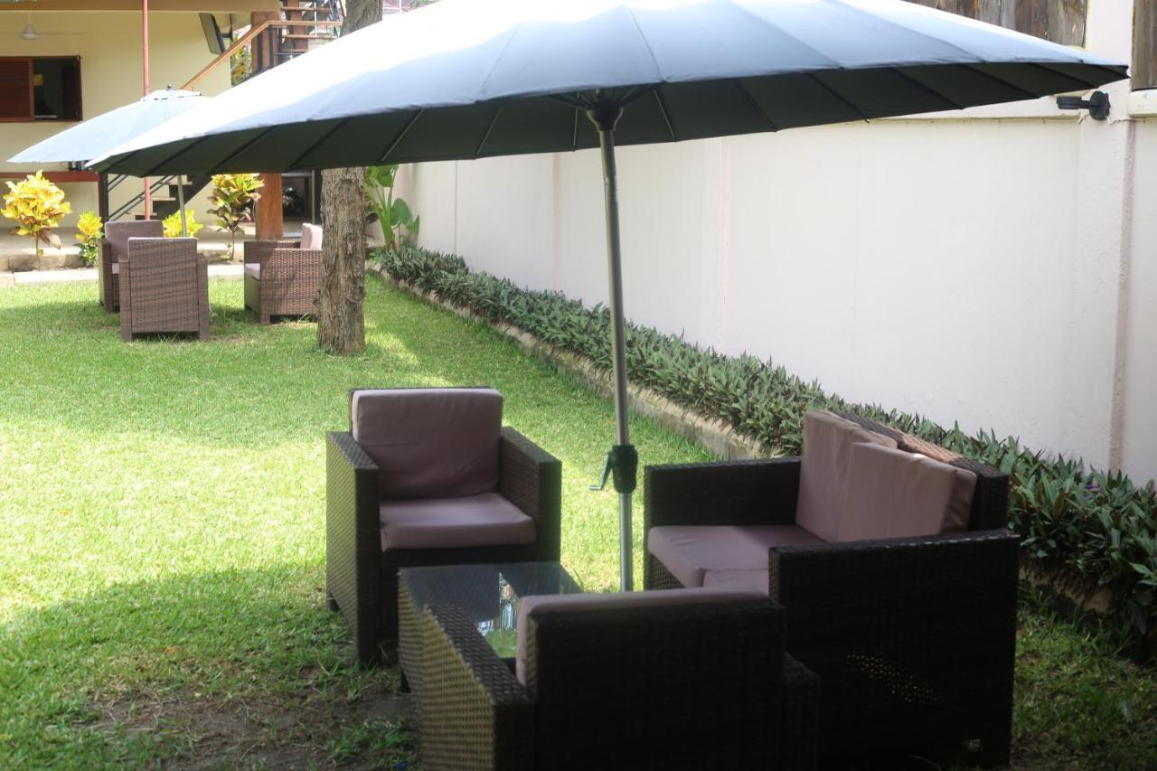 Kays Lodge Dar es Salaam Exteriör bild