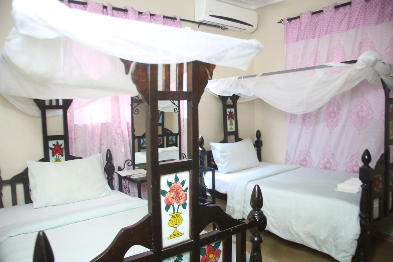 Kays Lodge Dar es Salaam Exteriör bild