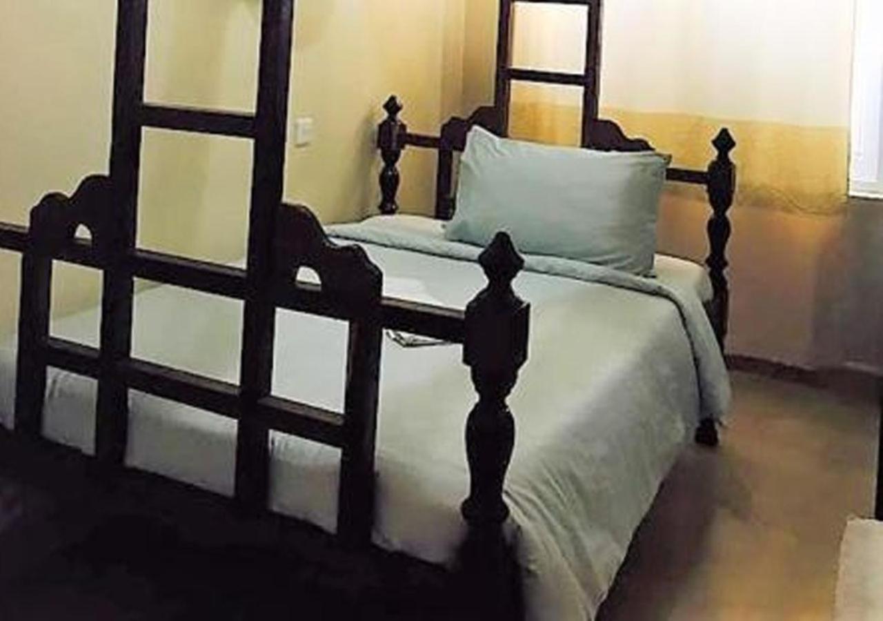 Kays Lodge Dar es Salaam Exteriör bild