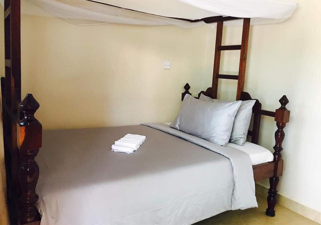 Kays Lodge Dar es Salaam Exteriör bild